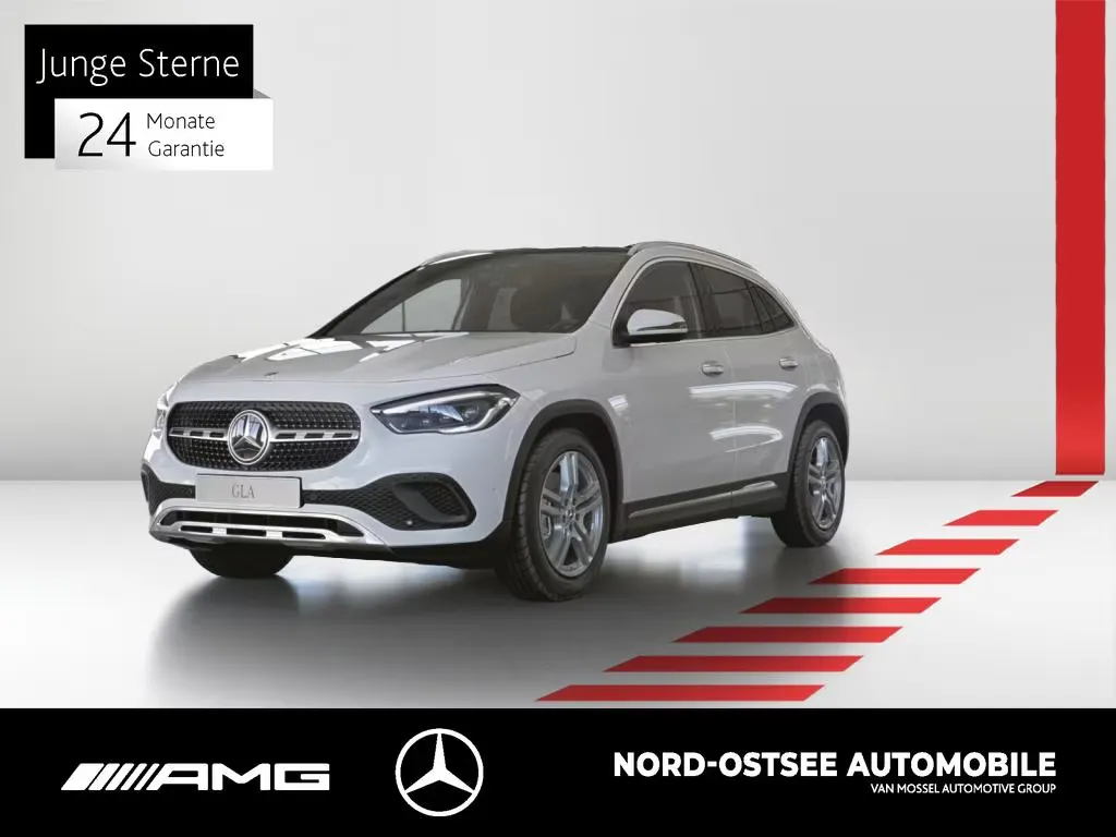 Mercedes-Benz GLA 220