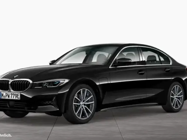 BMW 330