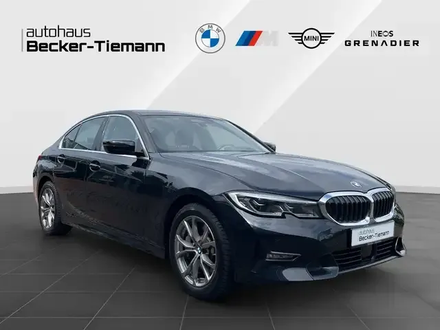 BMW 330