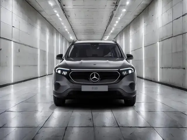 Mercedes-Benz EQB 300