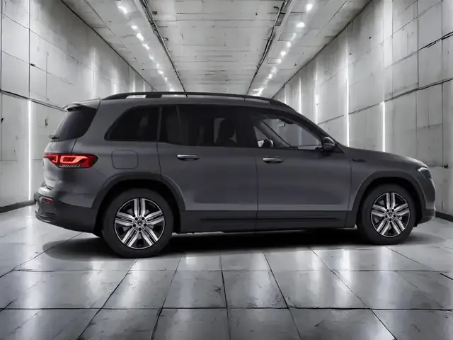 Mercedes-Benz EQB 300