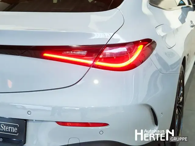 Mercedes-Benz CLE 200