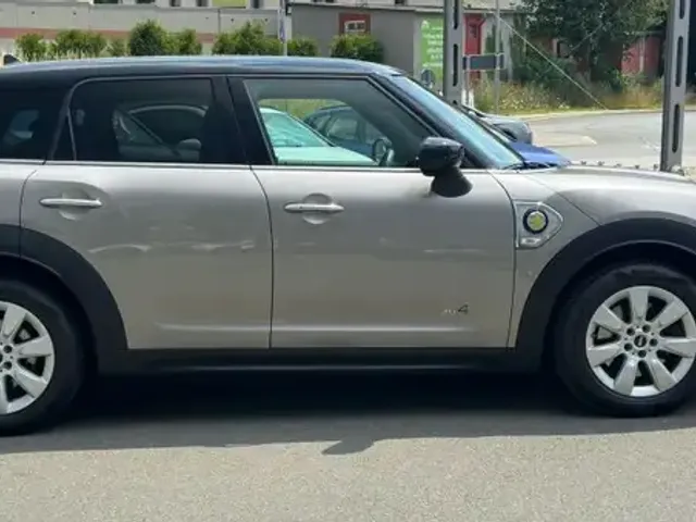 MINI Cooper SE Countryman