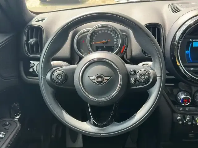 MINI Cooper SE Countryman