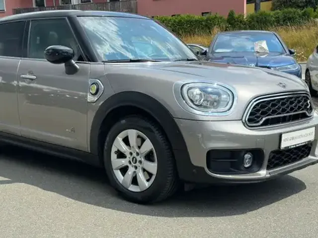 MINI Cooper SE Countryman