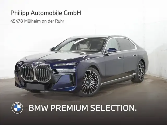 BMW i7