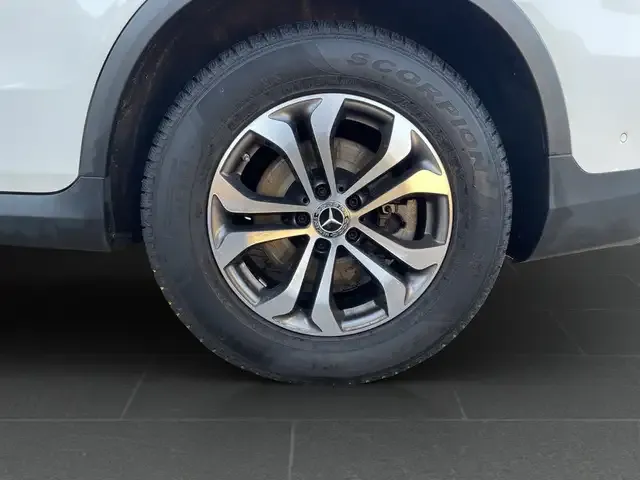 Mercedes-Benz GLC 200