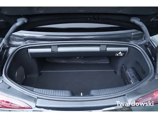 Mercedes-Benz SL 63 AMG