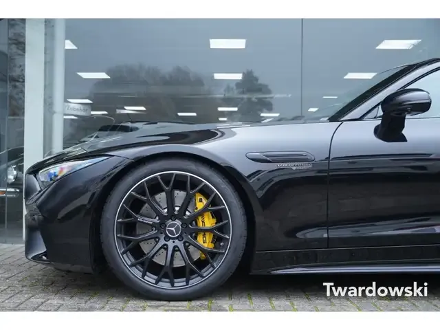 Mercedes-Benz SL 63 AMG