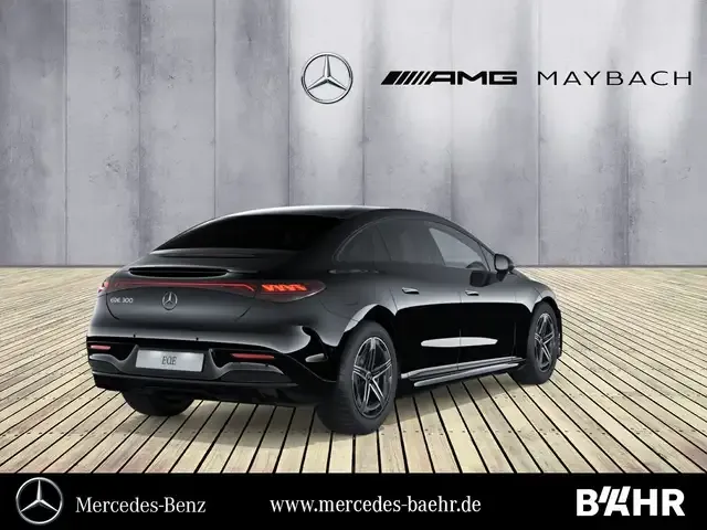 Mercedes-Benz EQE 300
