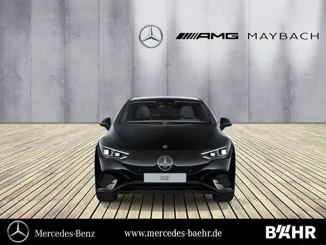 Mercedes-Benz EQE 300