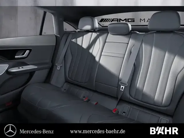 Mercedes-Benz EQE 300