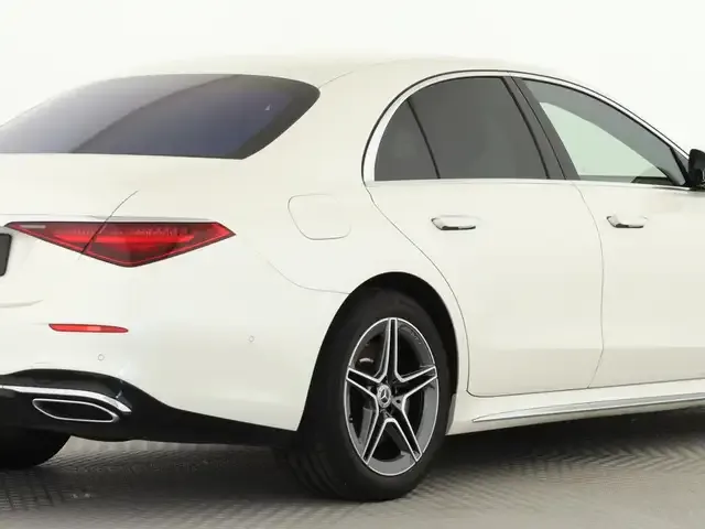 Mercedes-Benz S 400