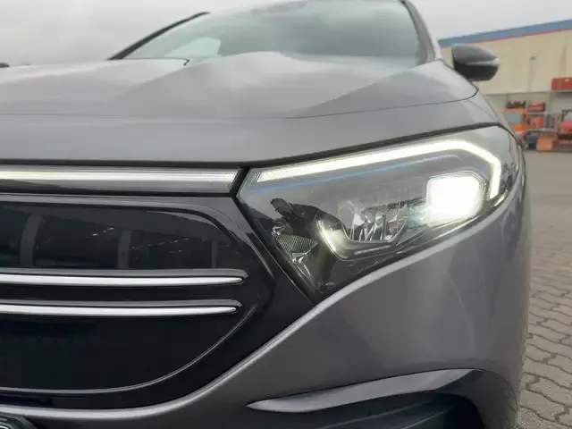 Mercedes-Benz EQA 250