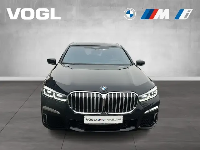 BMW 750