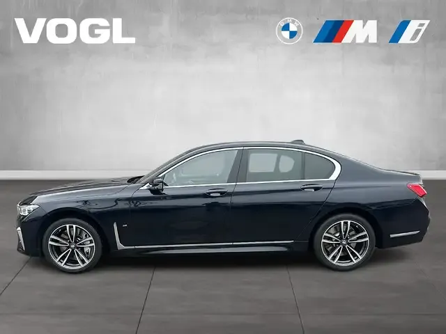 BMW 750