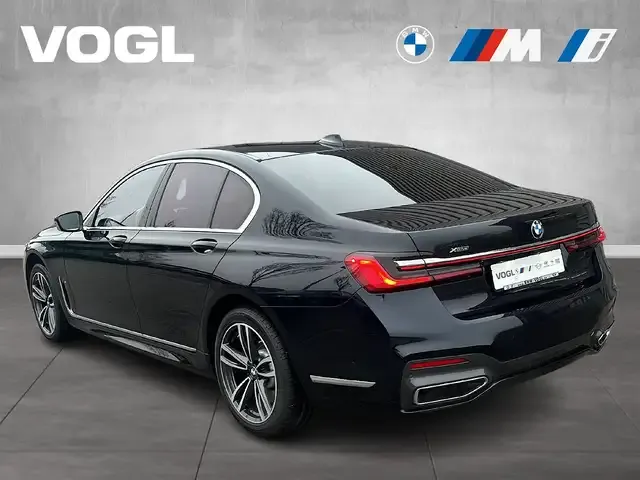 BMW 750