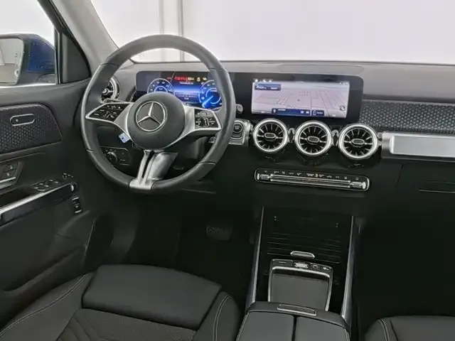 Mercedes-Benz EQB 300
