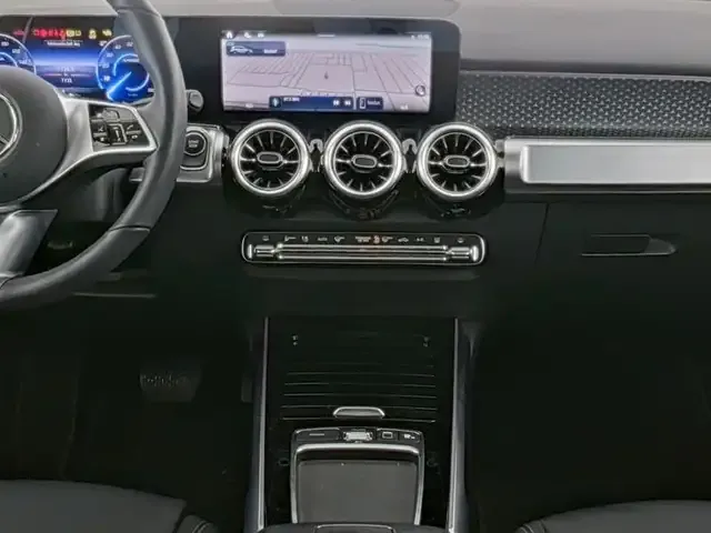 Mercedes-Benz EQB 300