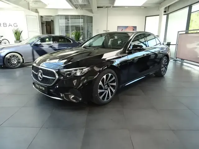 Mercedes-Benz E 200