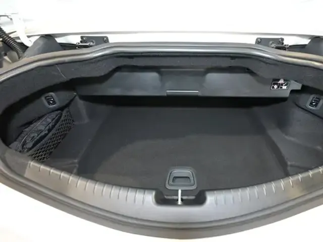 Mercedes-Benz CLE 200