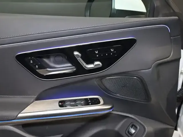 Mercedes-Benz CLE 200