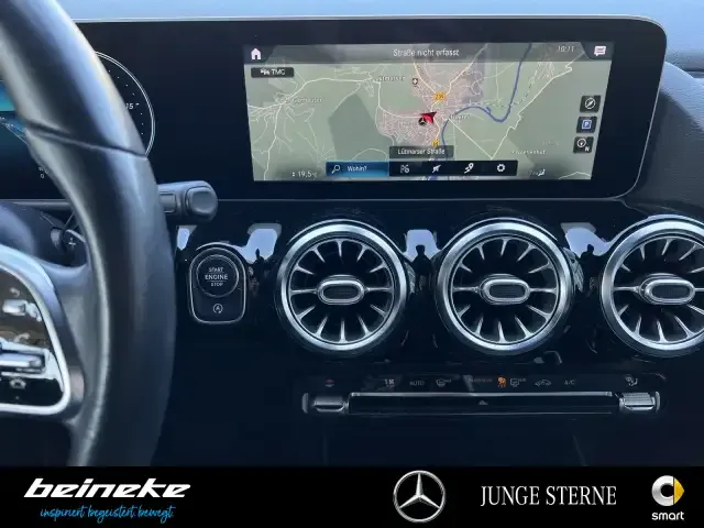 Mercedes-Benz B 220