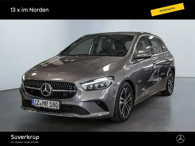 Mercedes-Benz B 180