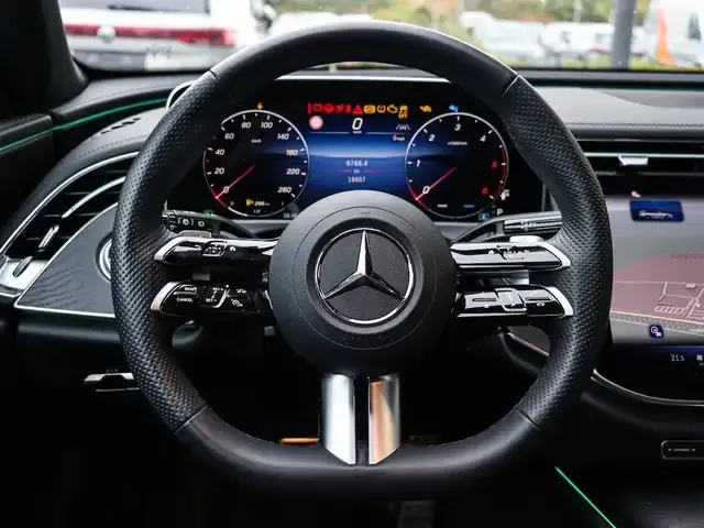Mercedes-Benz E 220