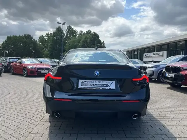 BMW 220