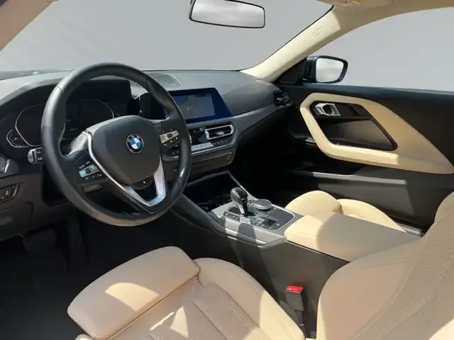 BMW 220