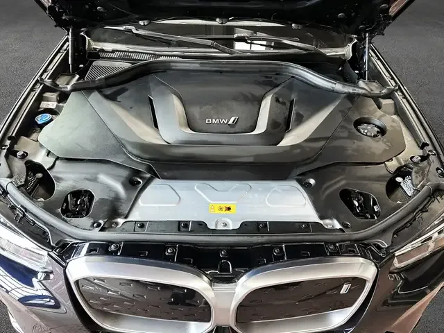 BMW iX3