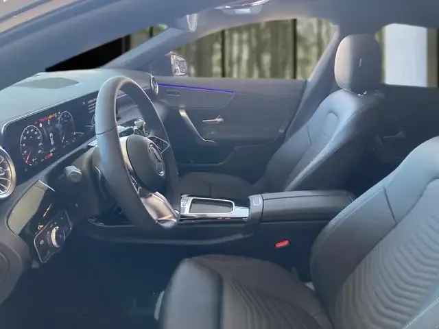 Mercedes-Benz CLA 180