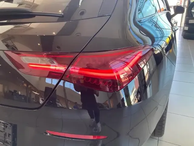 Mercedes-Benz CLA 180