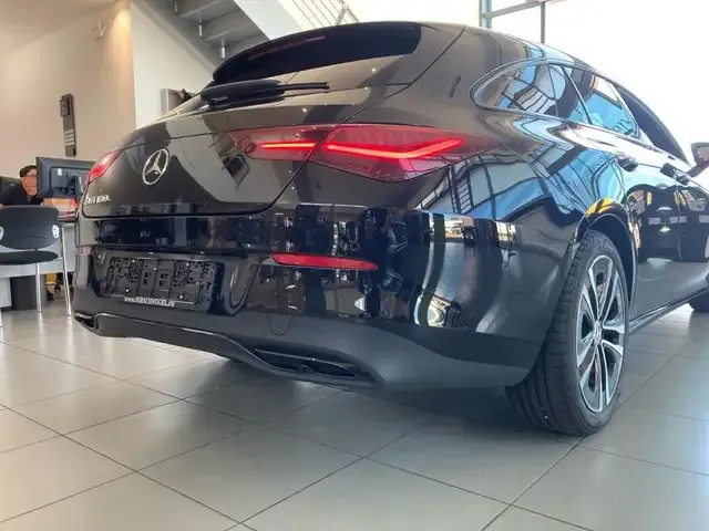 Mercedes-Benz CLA 180