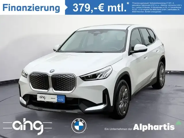 BMW iX1