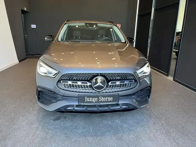 Mercedes-Benz GLA 250