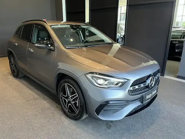 Mercedes-Benz GLA 250