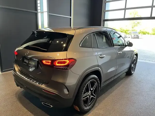 Mercedes-Benz GLA 250
