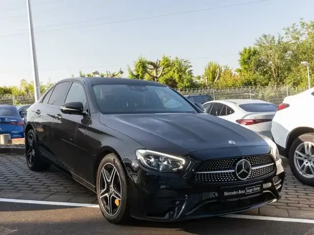 Mercedes-Benz E 300