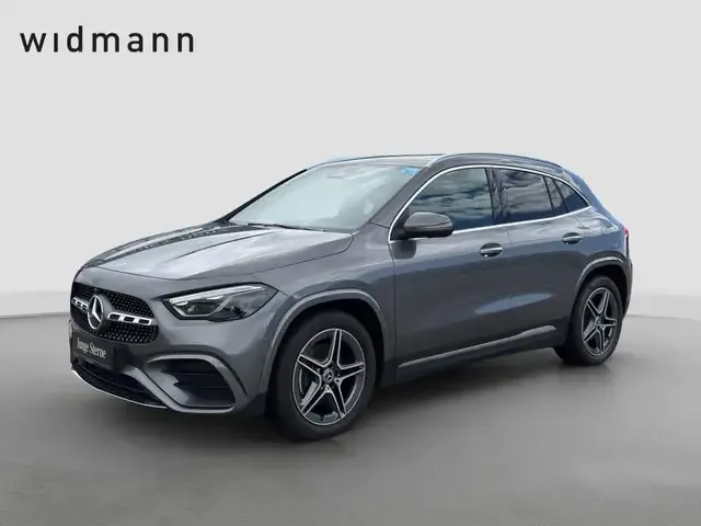 Mercedes-Benz GLA 220