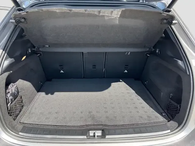 Mercedes-Benz GLA 220