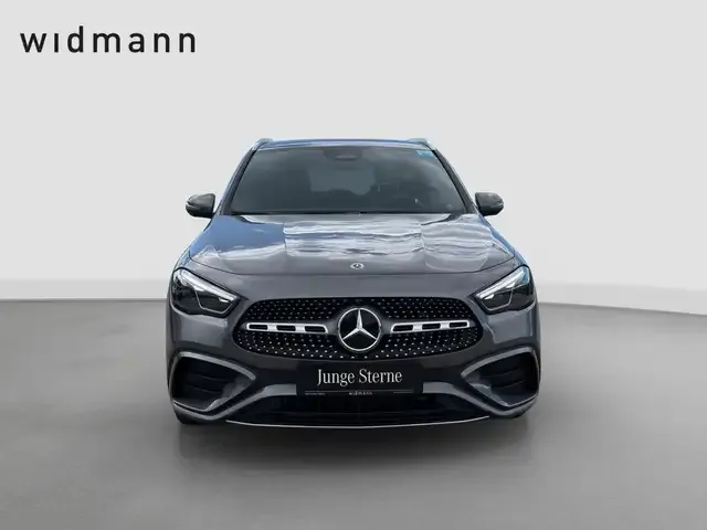 Mercedes-Benz GLA 220