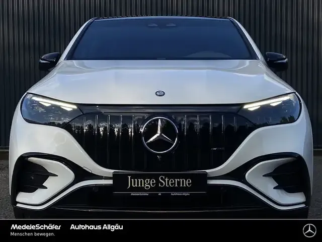 Mercedes-Benz EQE SUV