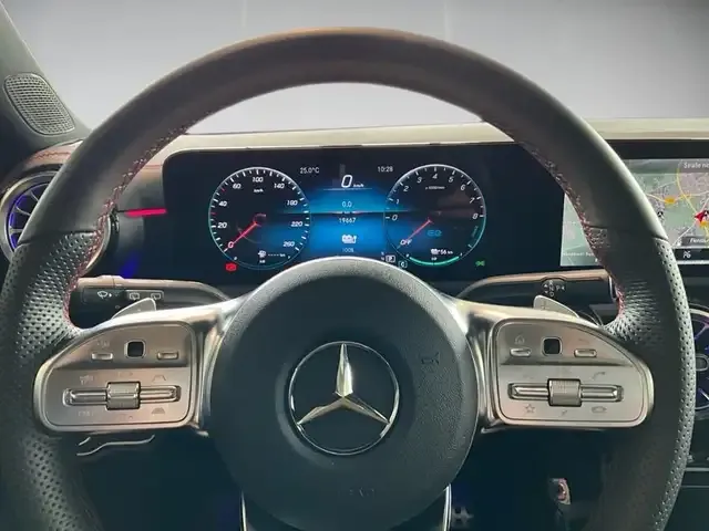 Mercedes-Benz CLA 250