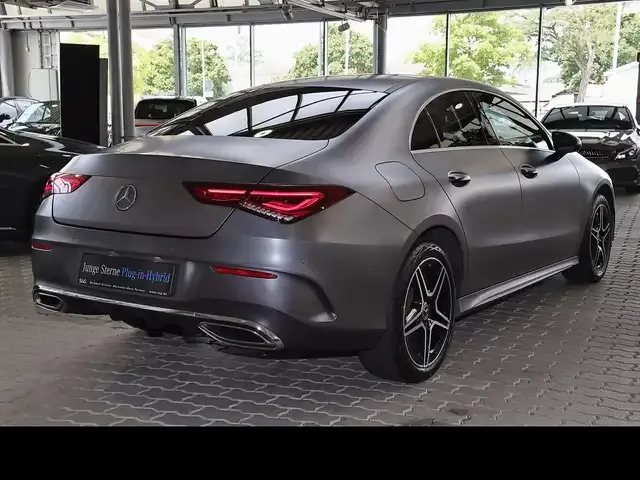 Mercedes-Benz CLA 250