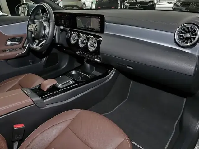 Mercedes-Benz CLA 250