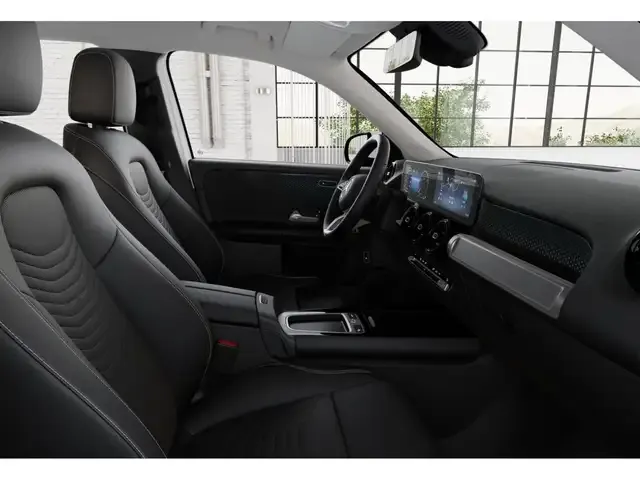 Mercedes-Benz GLB 220