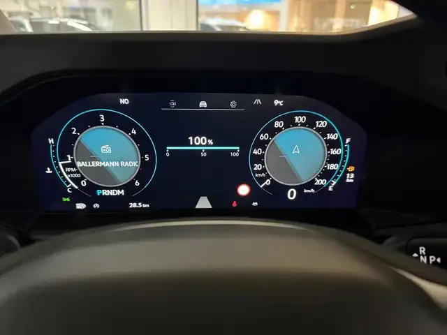 Volkswagen T7 Caravelle