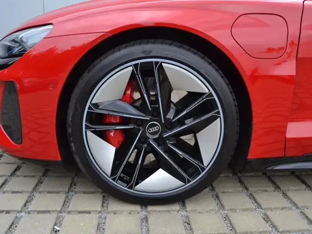 Audi RS e-tron GT